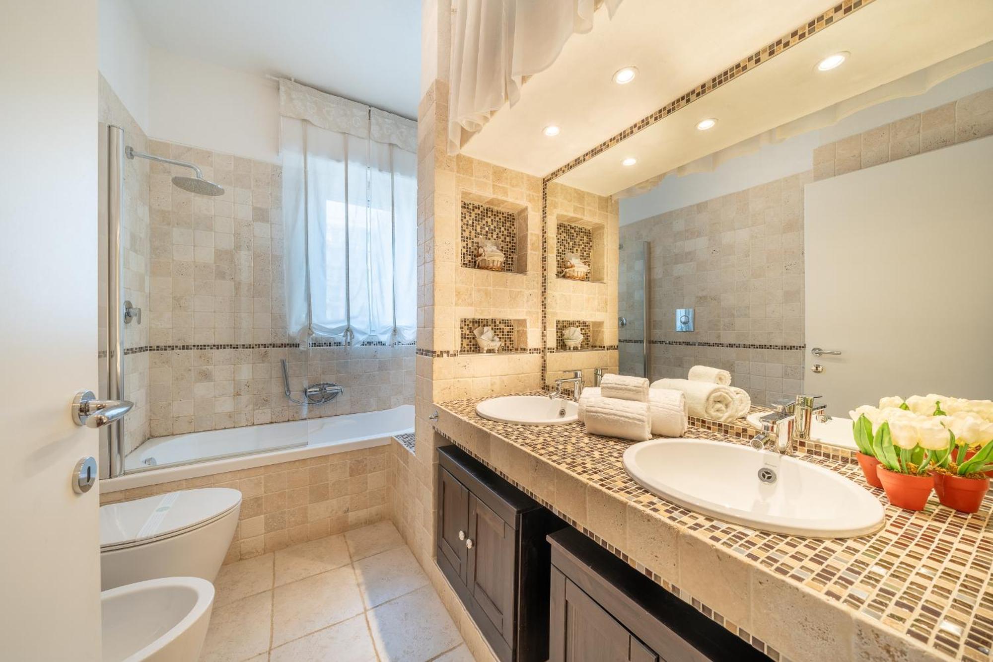 קליארי Adelsa'S Home מראה חיצוני תמונה